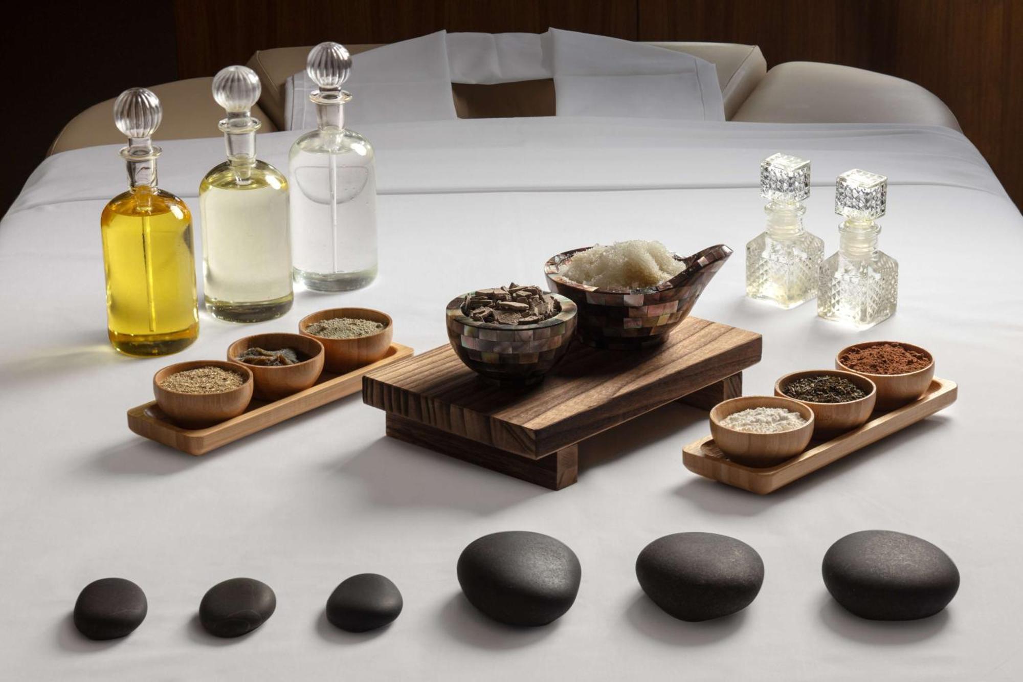 Hyatt Regency Riyadh Olaya Exteriör bild Spa treatments